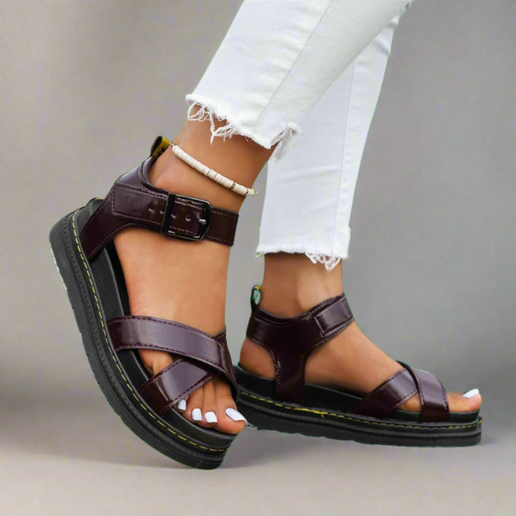 Lola | Orthopedic Sandals for Pain-Free Steps