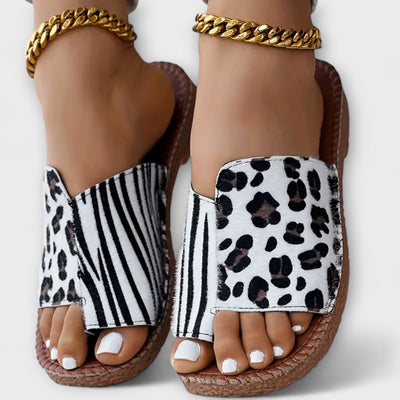 Karen | Leopard Print Slides