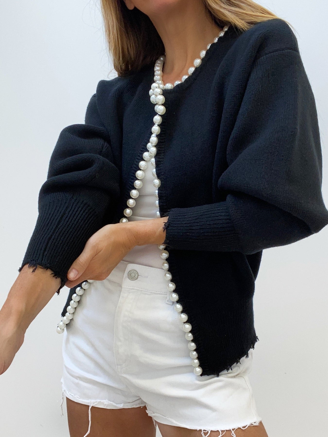 AVERY | CHIC PEARL CARDIGAN