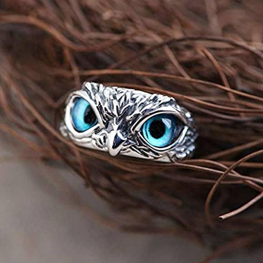 LUCKY OWL RING IN SILVER AND OPAL