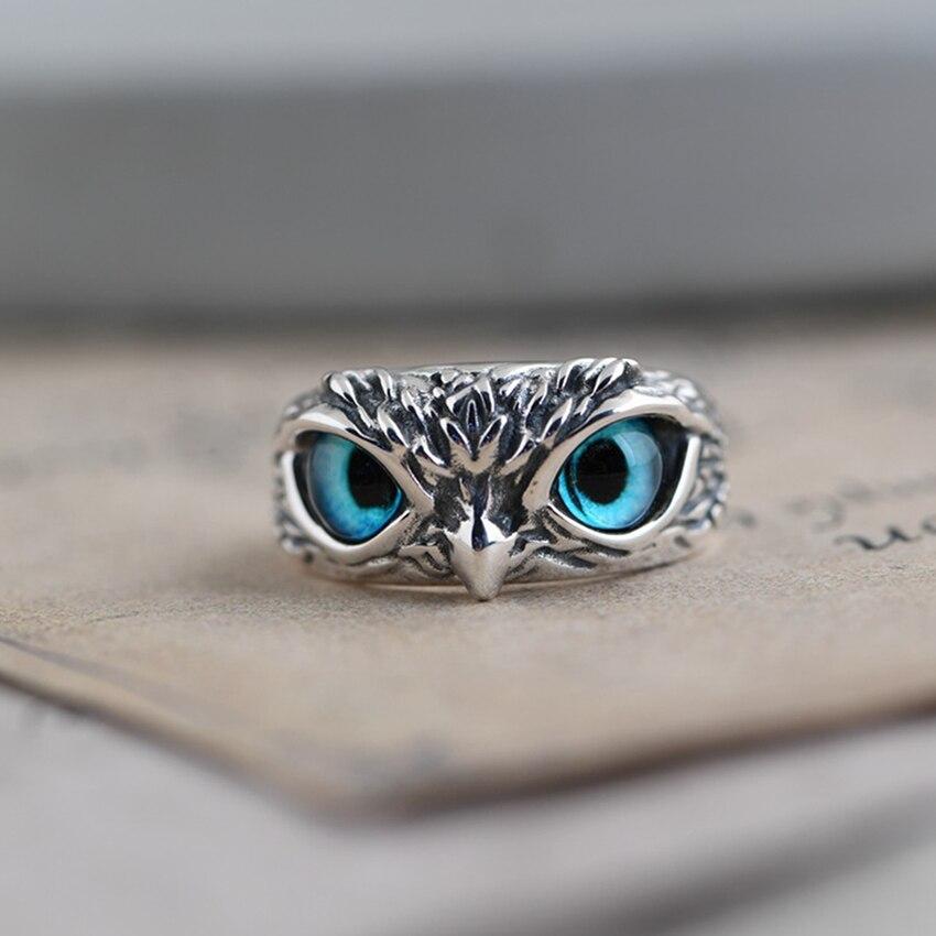LUCKY OWL RING IN SILVER AND OPAL