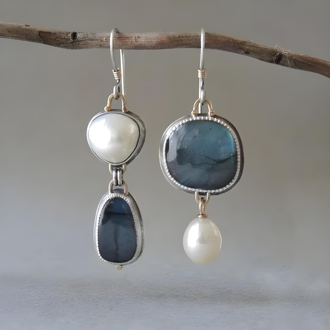 VINTAGE BLUE NATURAL STONE EARRINGS