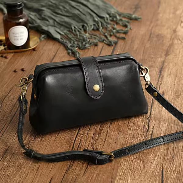Theresa’s Everlasting Charm | Unique Women’s Bag