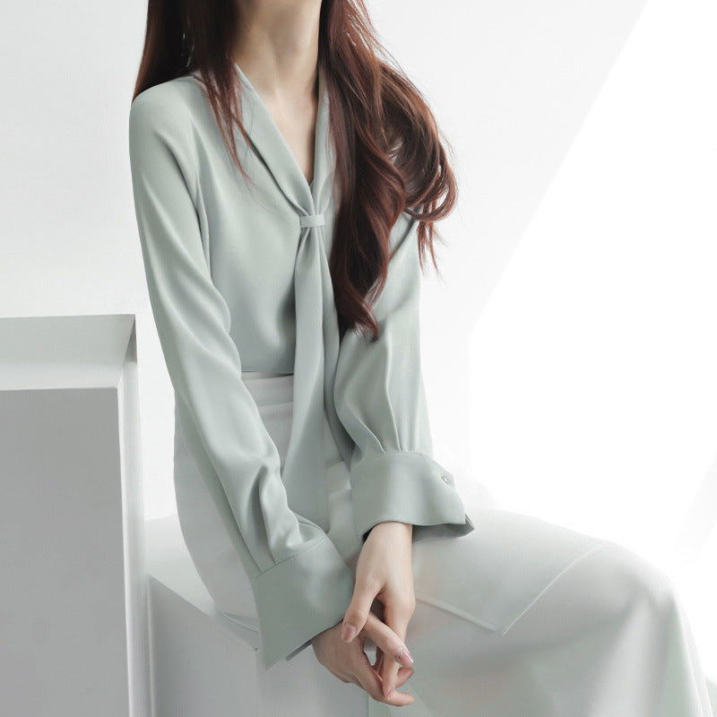 QUINN I LONGSLEEVE BOW-TIE BLOUSE