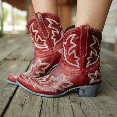 Avoralis™| Texas Embroidered Boots