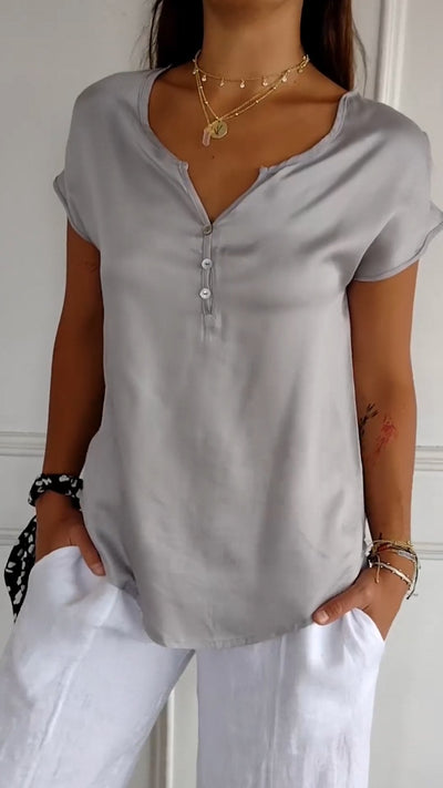 JULIA | COMFORTABLE V-NECK T-SHIRT