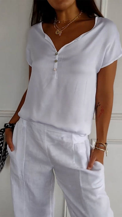 JULIA | COMFORTABLE V-NECK T-SHIRT